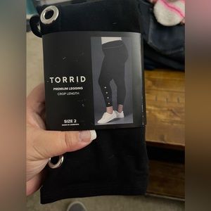Torrid Premium Crop Leggings Size 2